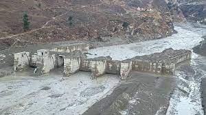 इटली में ग्लेशियर टूटा, छह लोगों की मौत, 12 से अधिक लापता