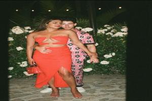 वायरल हुई प्रियंका चोपड़ा और निक जोनस की रोमांटिक तस्वीर