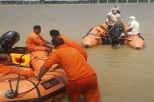 यूपी में नाव दुर्घटना में लापता आठ और शव मिले, अब तक यमुना नदी से 11 शव बरामद