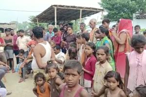 मोतिहारी में रिटायर्ड चिकित्सक की गला रेतकर निर्मम हत्या, चाकू बरामद