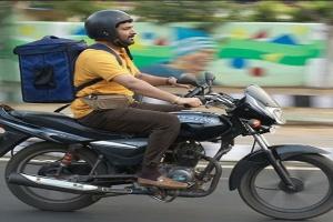 डिलीवरी बॉय की स्ट्रगलिंग लाइफ को दिखाती कपिल शर्मा की फिल्म 'ज़्विगाटो' का ट्रेलर रिलीज