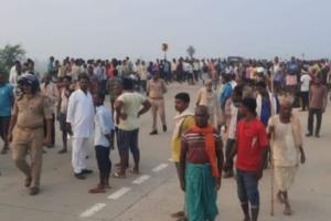 मॉर्निंग वॉक पर निकले लोगों को कार ने रौंदा, तीन की मौत, दो जख्मी