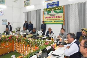 SAMADHAN YATRA: CM commends DM works in the district, but skips addressing MGCU issues