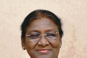 राष्ट्रपति द्रौपदी मुर्मू ने Sukhoi MKI 30 में भरी उड़ान