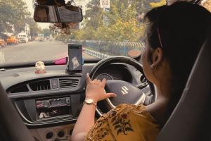 BTech करने के बाद लड़की बनी UBER कैब ड्राइवर