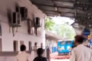 मुजफ्फरपुर में धाराएं नाबालिग प्रेमी जोड़े, यह हमको नहीं हम इसको भगा कर ले जा रहे हैं