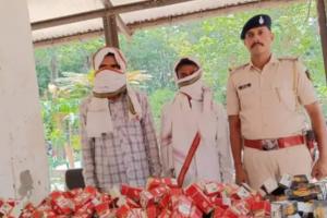 #liquor ban in Bihar: मुजफ्फरपुर में बोलेरो के बोनेट से निकली शराब