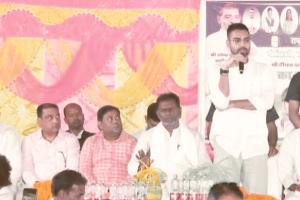 पंचायती राज मंत्री के साथ मंच साझा करते दिखे सरकारी शिक्षक, सेवा आचरण पर उठे सवाल