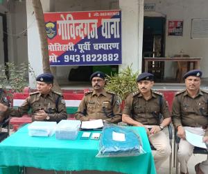 चोरों को पकड़ने गई मोतिहारी पुलिस के चार सदस्य खुद चोरी मे गिरफ्तार 