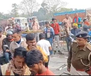 कोटवा में भीषण सड़क हादसा: बेकाबू ट्रक ने 5 लोगों को रौंदा, एक दर्जन से अधिक घायल