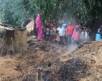 बिग ब्रेकिंग: मोतिहारी में लगी आग में जिंदा जल गए पति-पत्नी, एक की स्थिति नाजुक