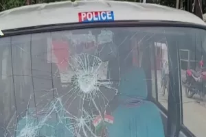 नवगछिया एसडीएम एसडीपीओ सहित 6 पुलिस कर्मी चोटिल, तीन पुलिस वाहन क्षतिग्रस्त