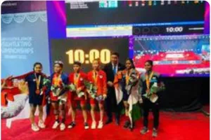 एशियाई युवा और जूनियर भारोत्तोलन चैंपियनशिप में भारत की हर्षदा गरुड़ ने जीता स्वर्ण पदक
