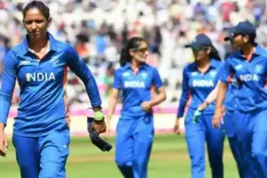 कॉमनवेल्थ गेम्स : इंग्लैंड को 4 रनों से हराकर फाइनल में पहुंची भारतीय महिला क्रिकेट टीम, यह खिलाड़ी बनी जीत की स्टार